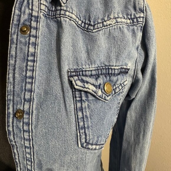 Miley Cyrus Distressed Denim Button Down Shirt 8313 - Picture 5 of 10